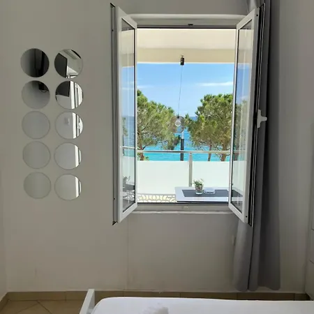 Guest house Spile Lukas Himare