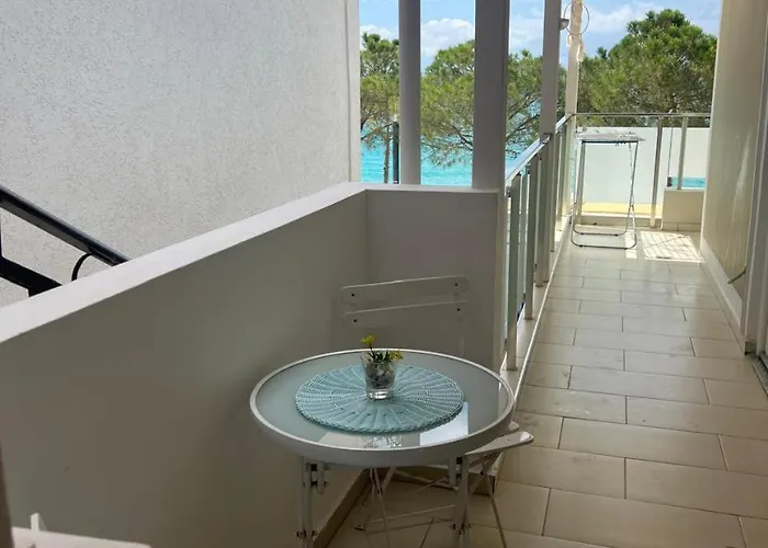 Spile Lukas Gasthuis Himare